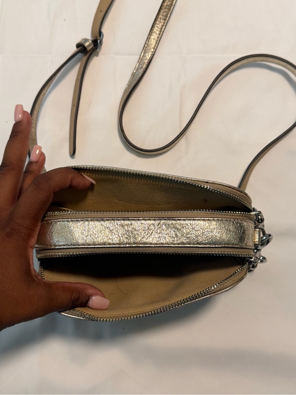 Tory Burch Metallic Silver Logo Crossbody Pouch - Picture 7 of 10